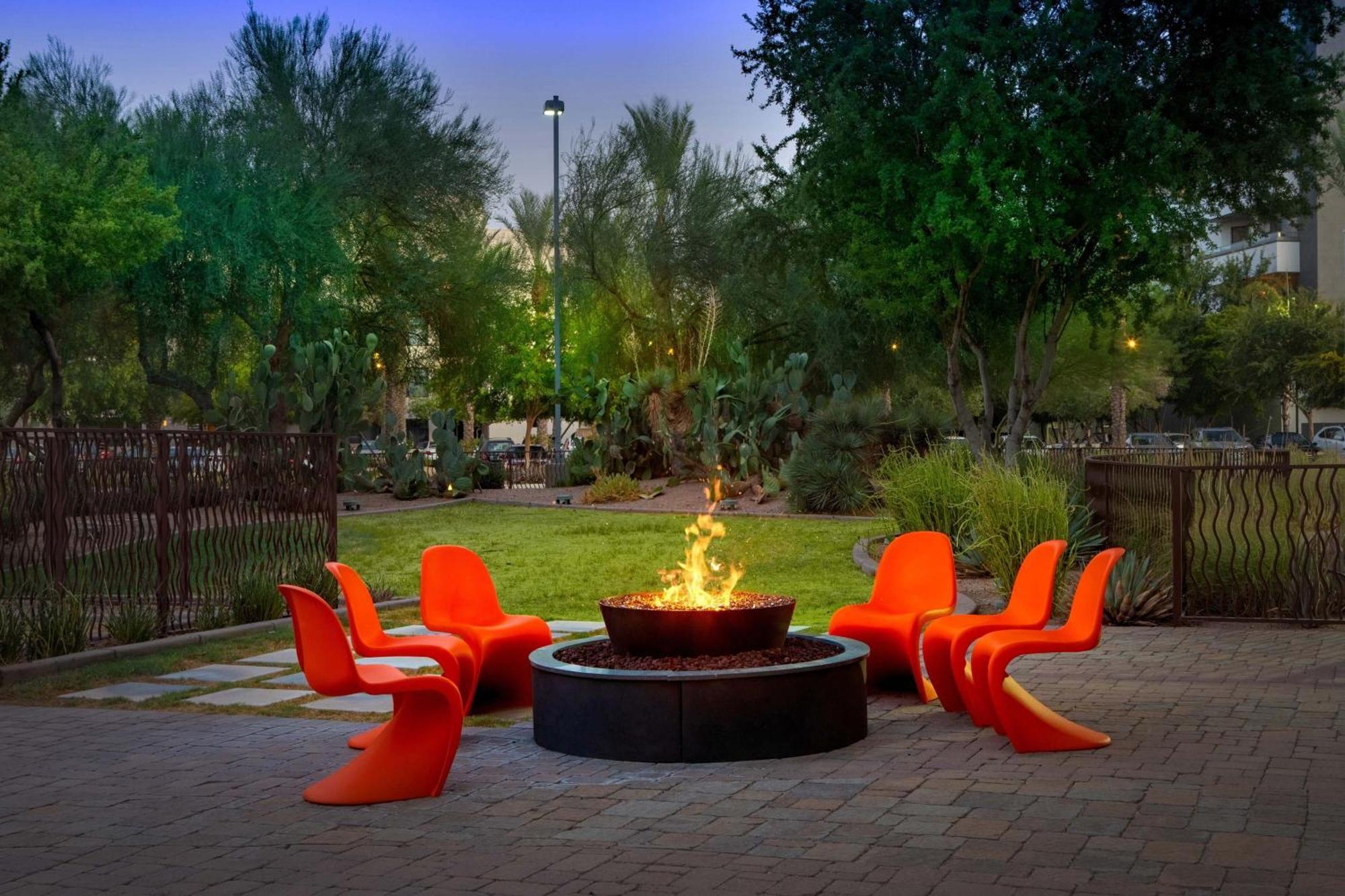 Aloft Tempe Hotel Exterior photo